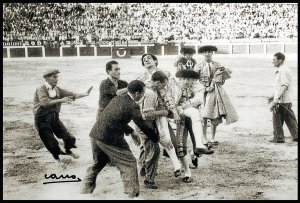 MADRID. 15-5-13. EXPOSICION MITOS DEL FOTOGRAFO CANO. FOTO: JOSE RAMON LADRA.