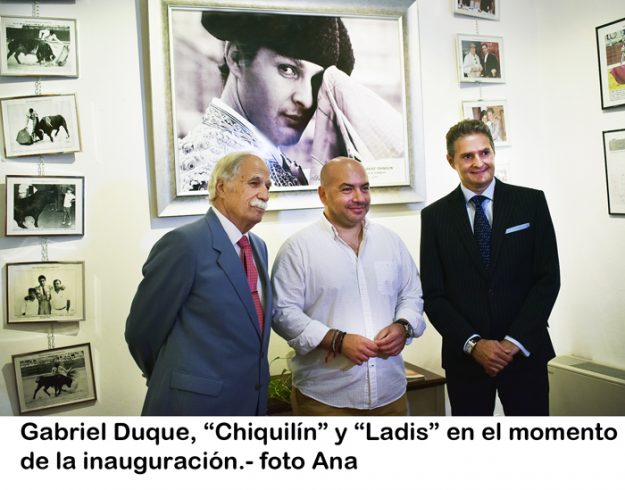 Inauguración.- f. Ana