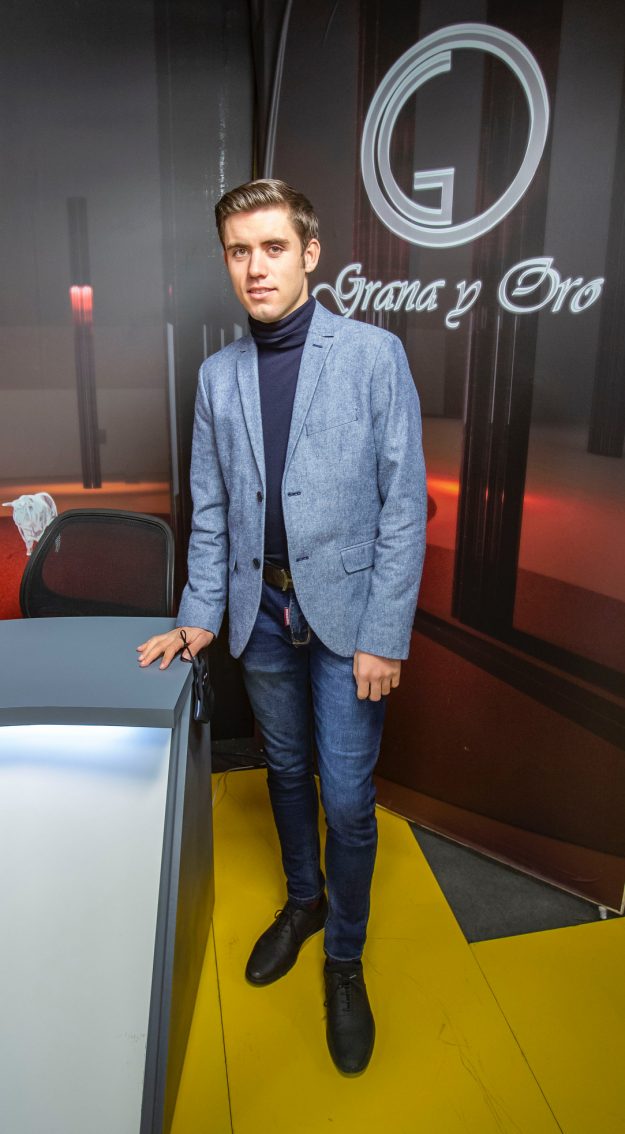 programa de toros, grana y oro, toros, torerosGuillermo Hermoso de Mendoza